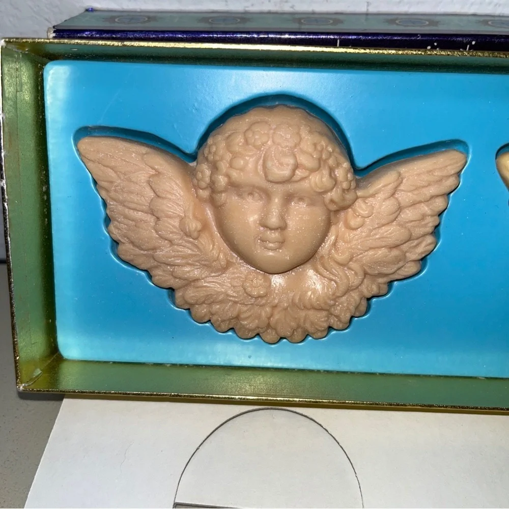 Vintage Avon Cherub Hostess Soap Set of 2 Angels Angelic Babies In Original Box